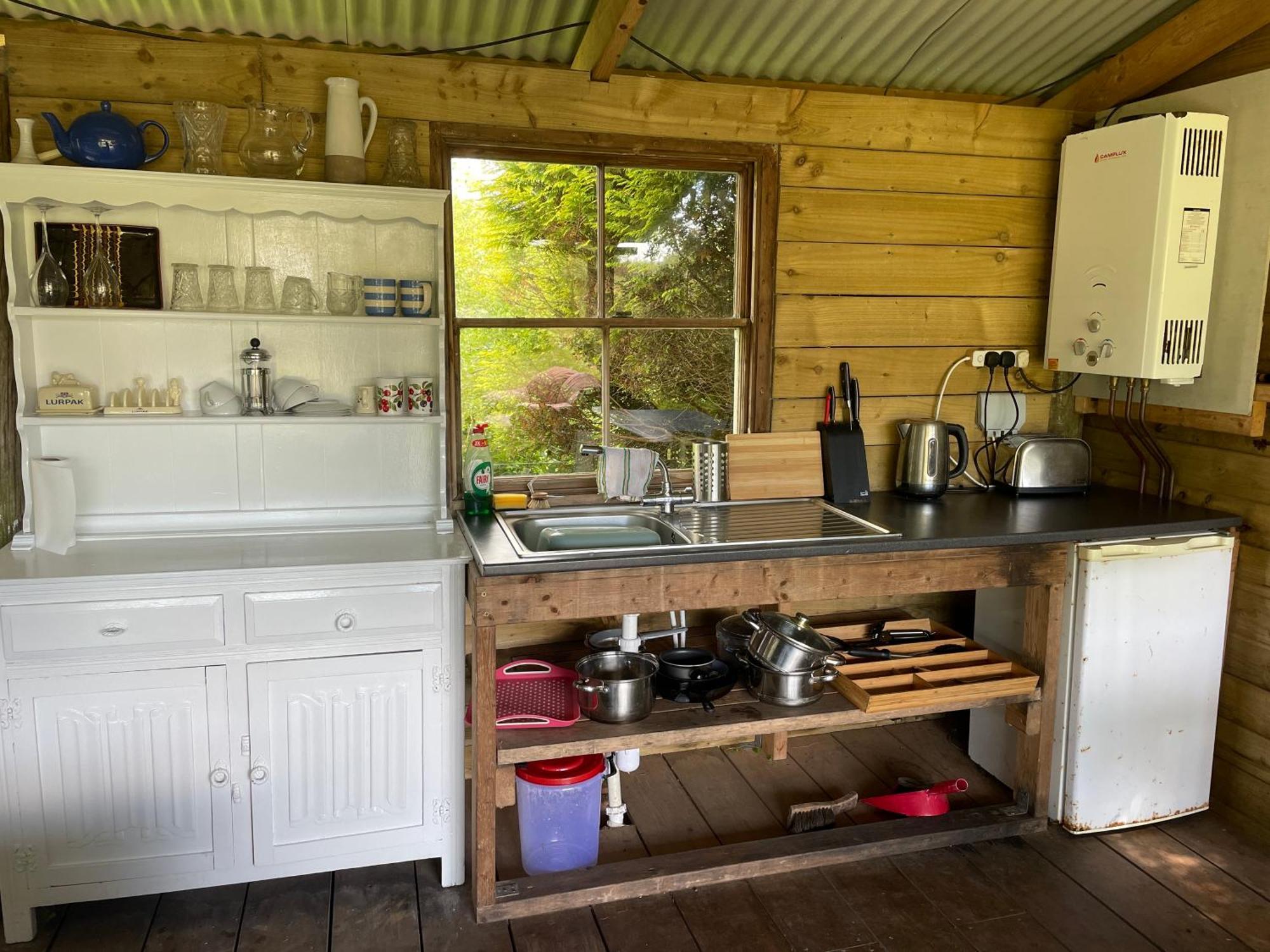 The Quarry Caravan Фалмут Экстерьер фото